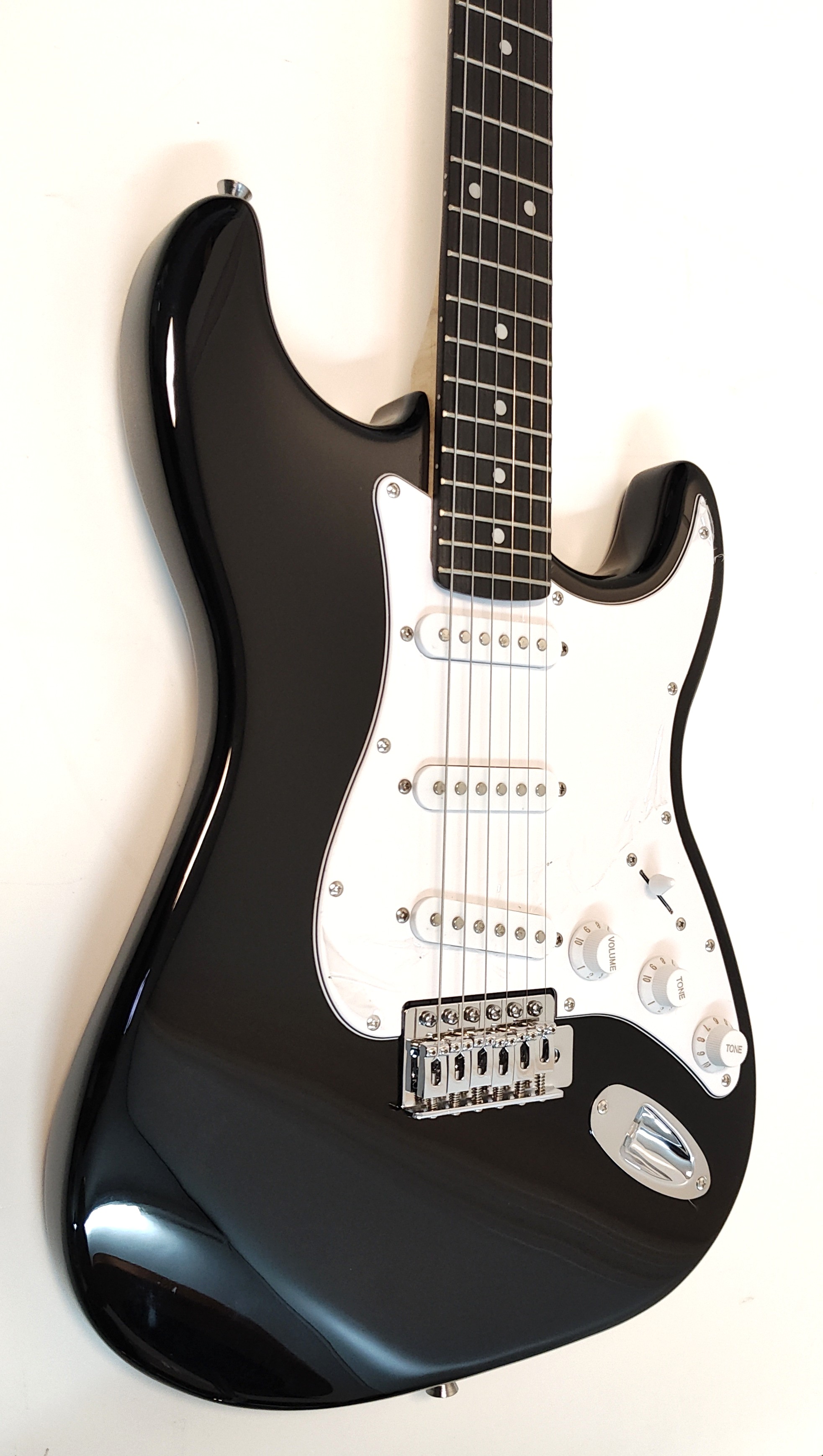 EKO E-Gitarre GEE S300BLK schwarz lack.*