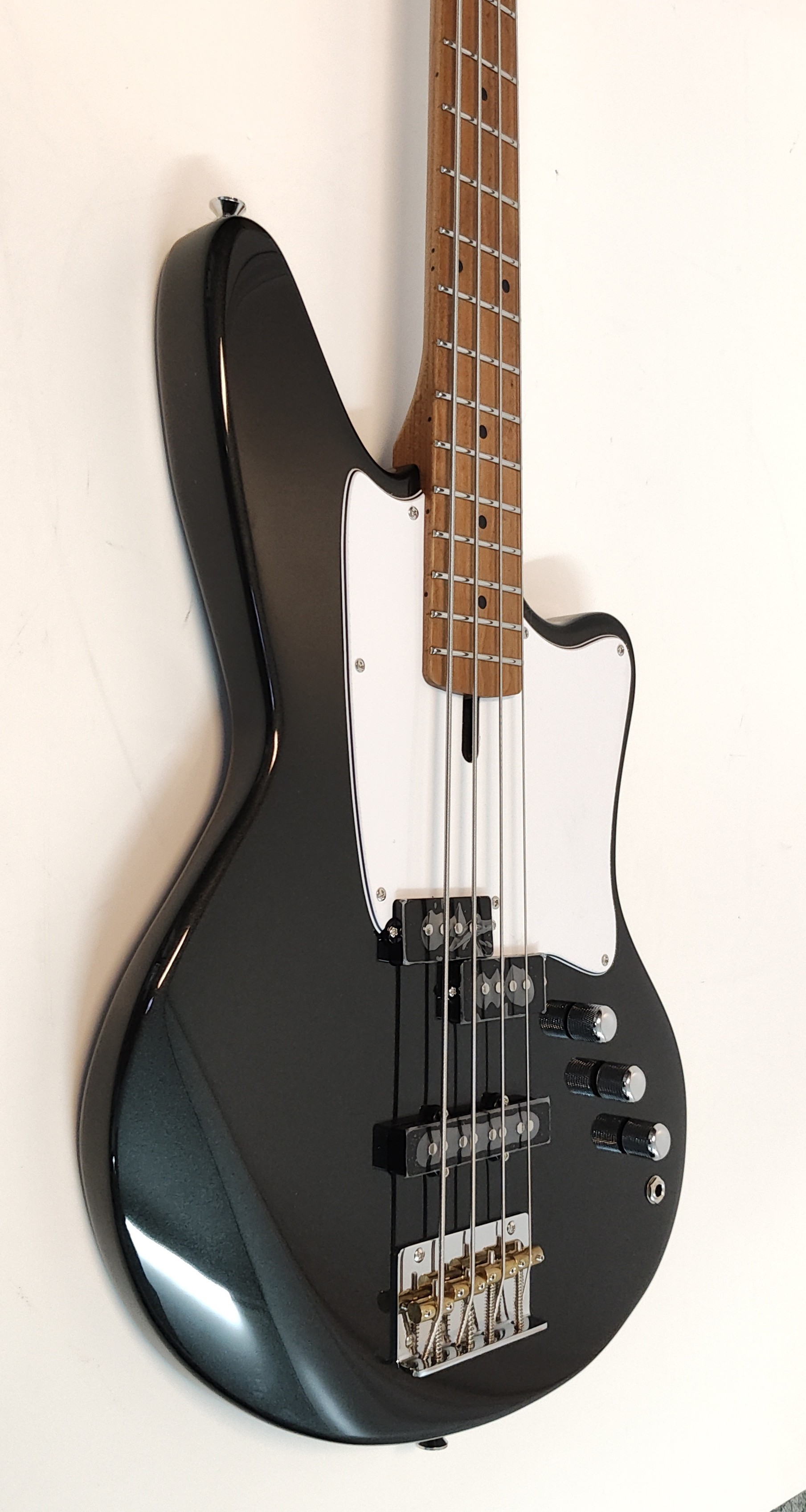 Ashdown Bassgitarre - Gas Saint - GlossBlack*
