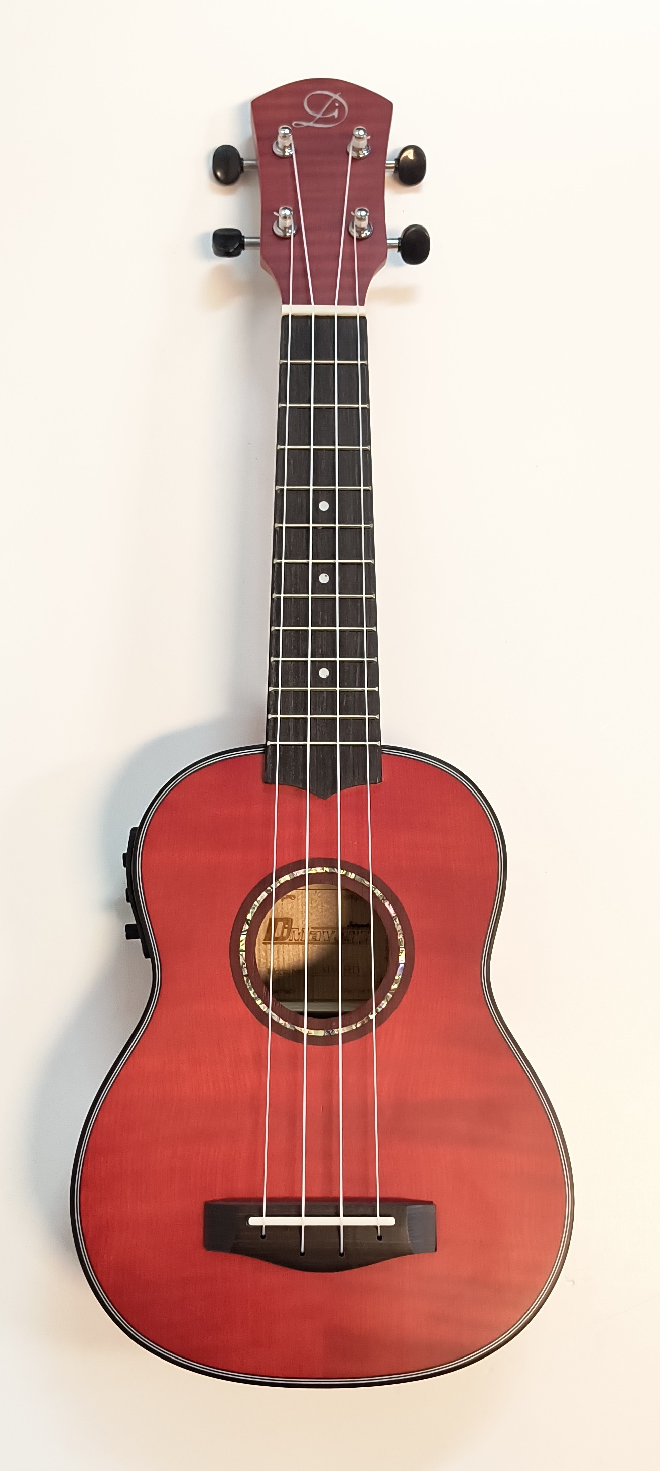Dimavery Ukulele UK100 flamed red* Dimavery Ukulele UK100 flamed red*
