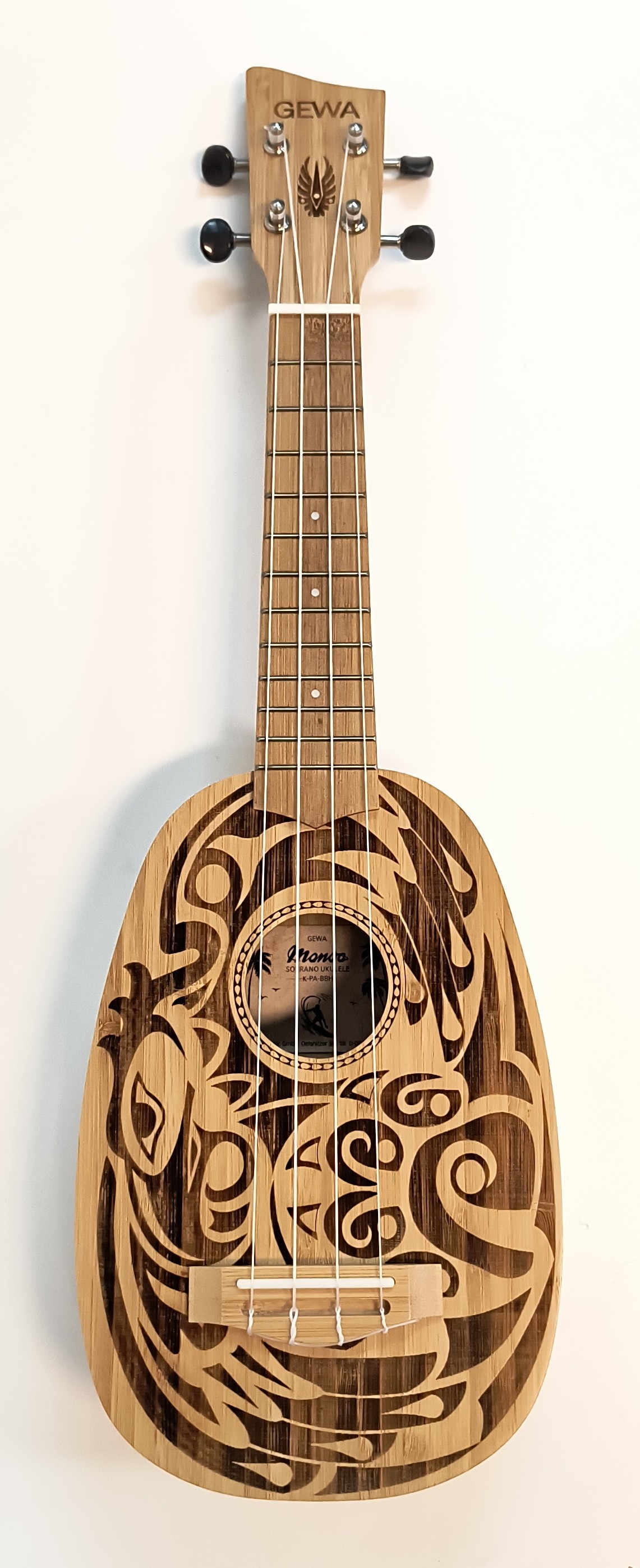 Gewa Ukulele Bambus Pinapple Style Sopran Haida*