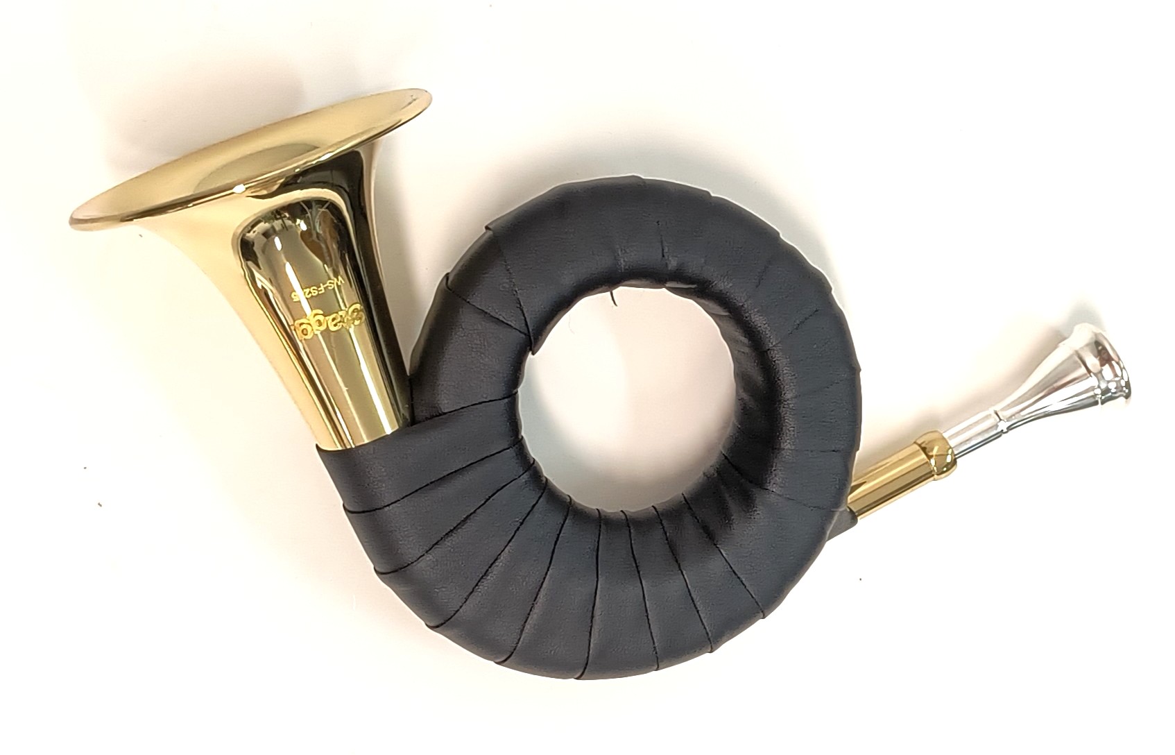 Stagg Taschenjagdhorn Bb Messing lack. incl. Bag*