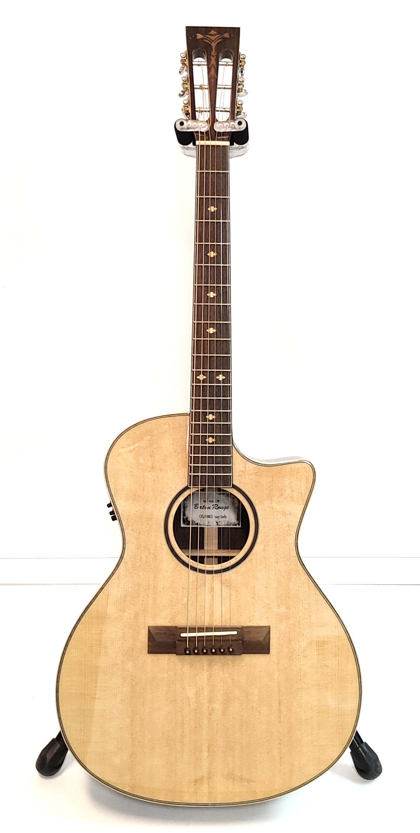 Baton Rouge Westerngitarre X5S-OMCE foxy lady*