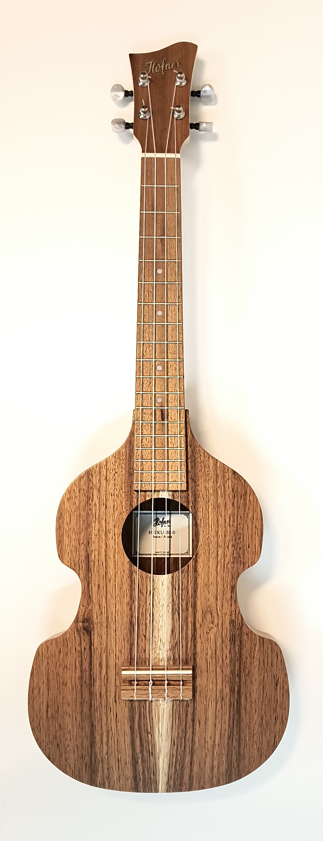 Höfner Ukulele Tenor Akazie incl. Gig Bag*