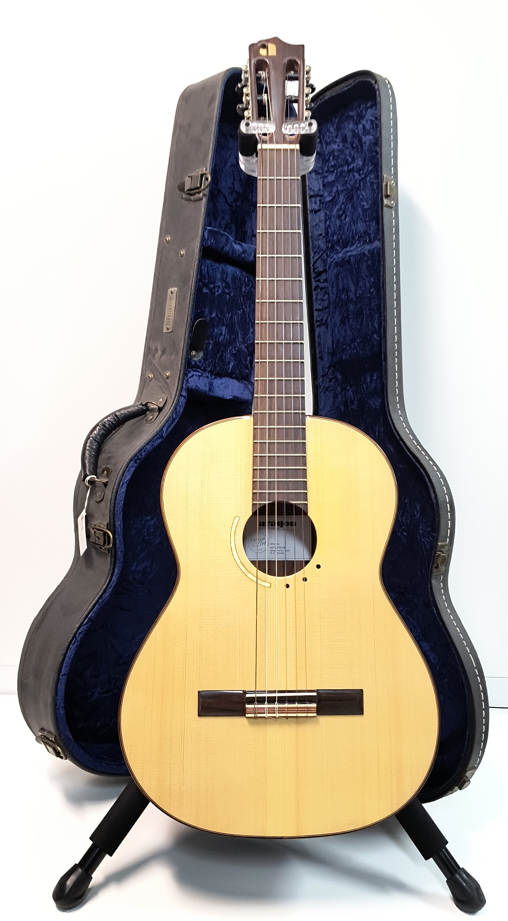 Aragon Konzertgitarre AF-S678AH mass. Fichte lack. A&V*