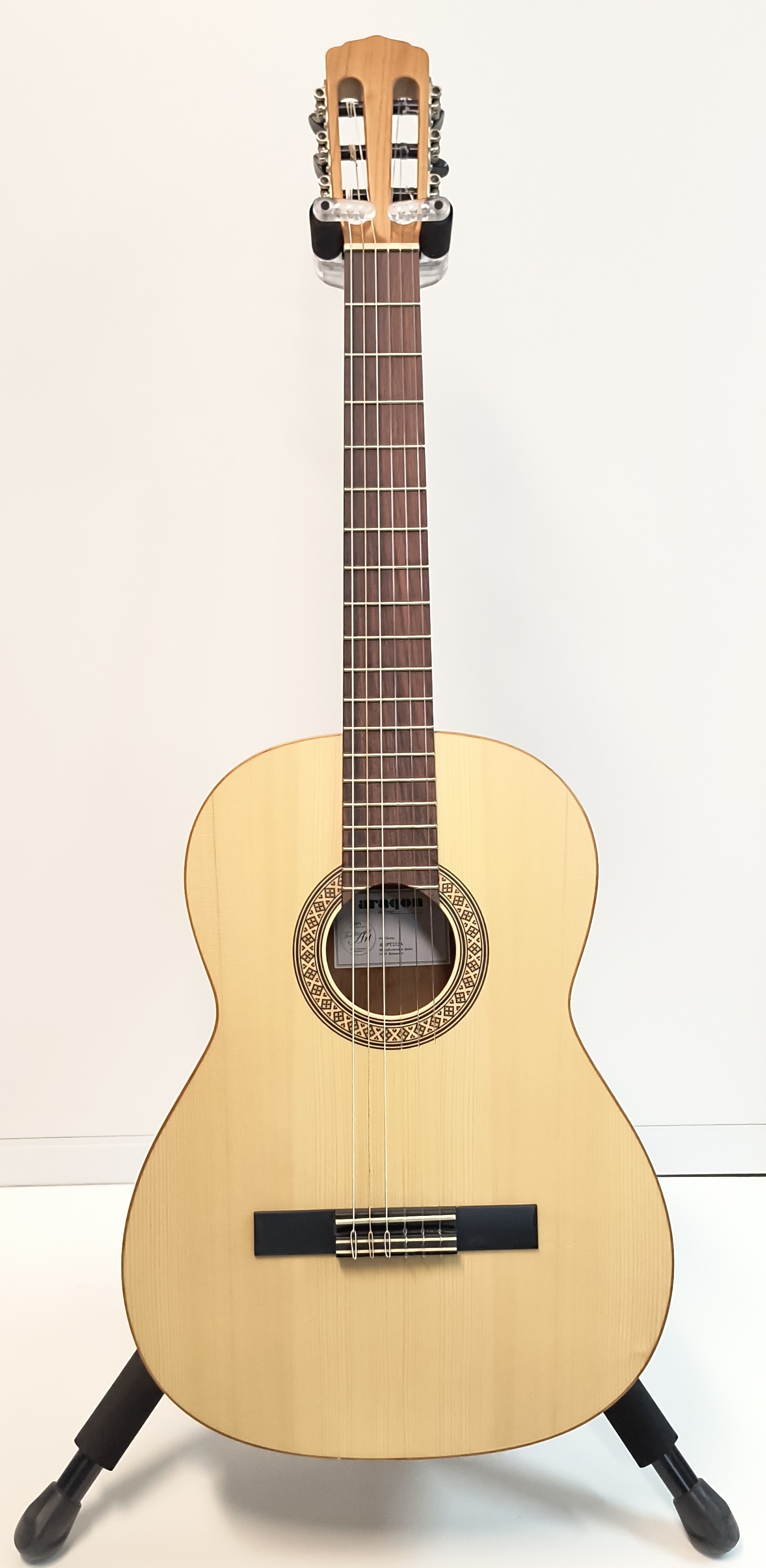 Aragon Konzertgitarre AT-PT232A, mass. Fichte/ Kirsche*