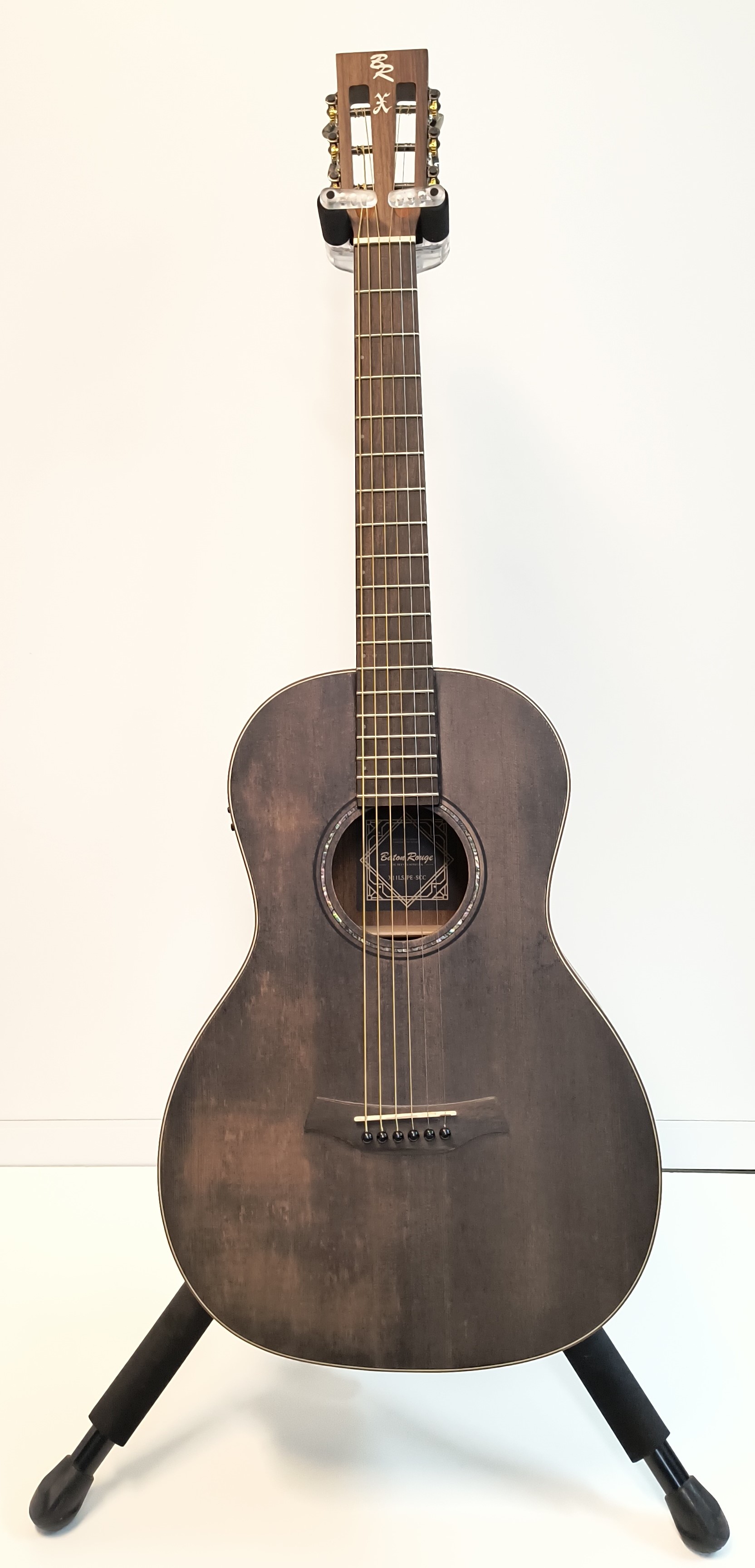 Baton Rouge Westerngitarre X11LS/PE- SCC screwed charoal* Baton Rouge Westerngitarre X11LS/PE- SCC screwed charoal*