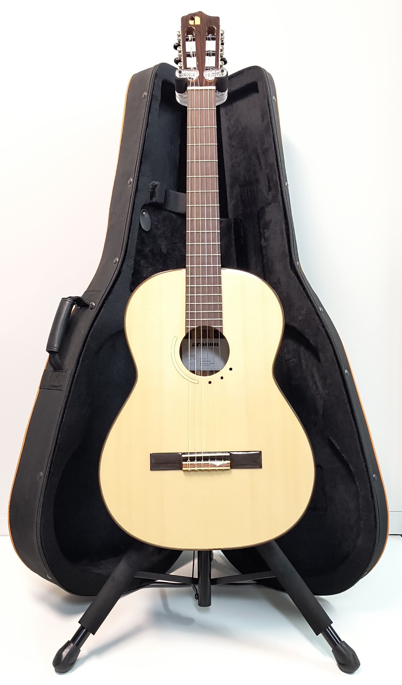 Aragon Konzertgitarre AF-S678AH vollmassiv lack.* Aragon Konzertgitarre AF-S678AH vollmassiv lack.*